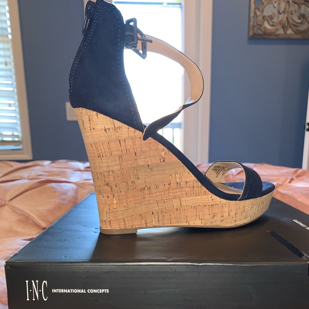 Navy Suede wedged Sandal heel